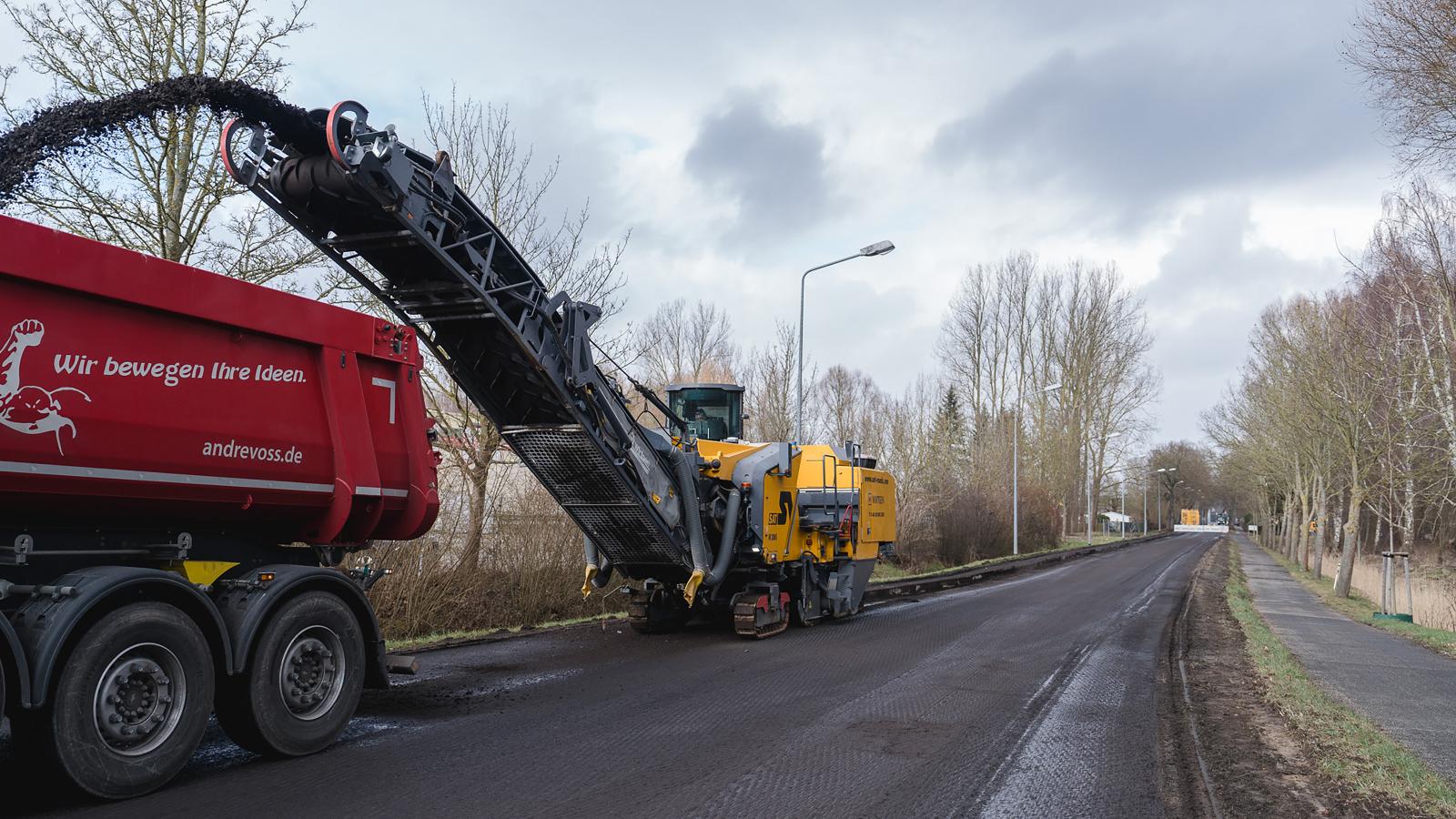 25.02.2025 Der erste Bauabschnitt wird gefräst