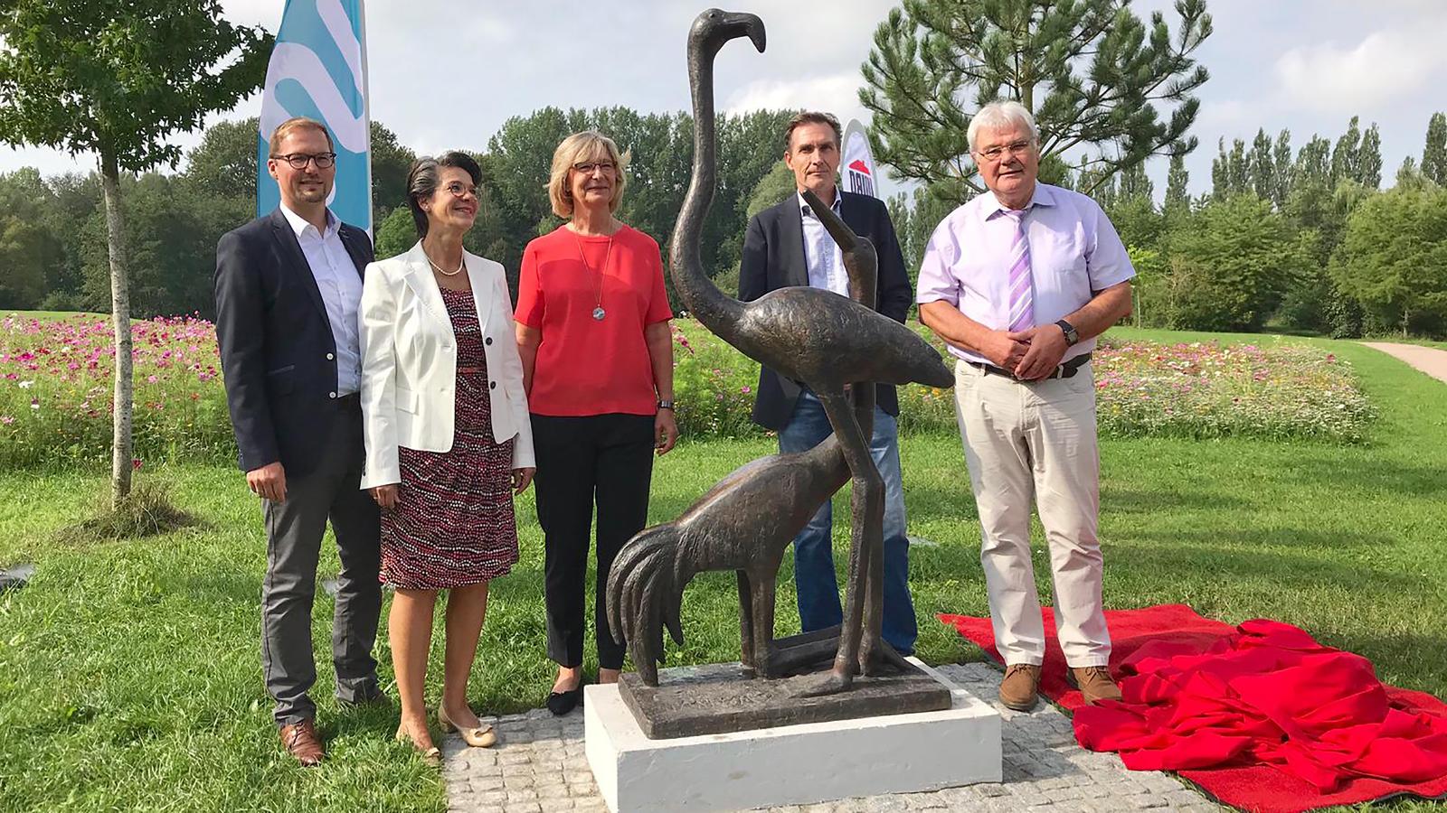 Vogel-Plastik zurück in Evershagen