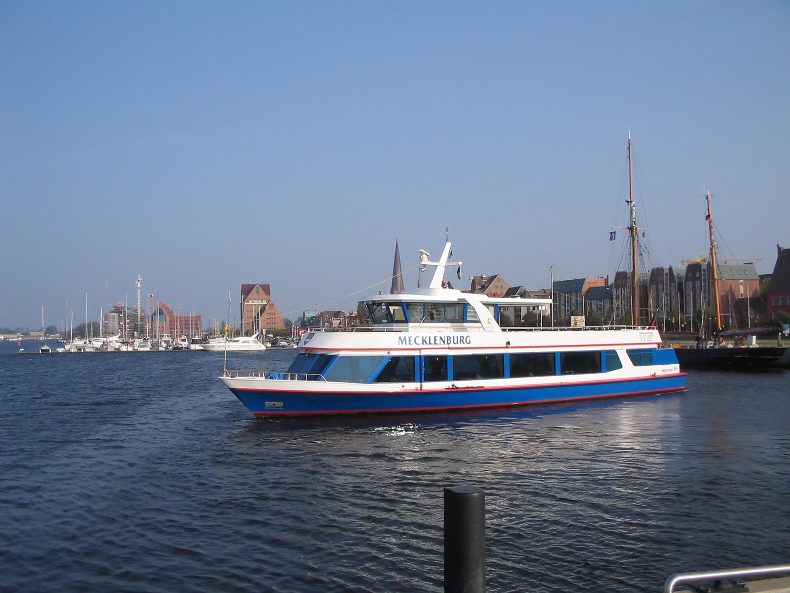 Das Fahrgastschiff 